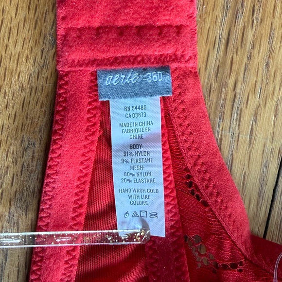 aerie Lightly Lined Wireless Bra ~ Red ~ 2-Way Classic to Racerback~ 36D Lace - Picture 7 of 9
